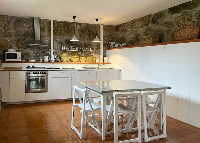 Casa Do Laranjal 펜션 *